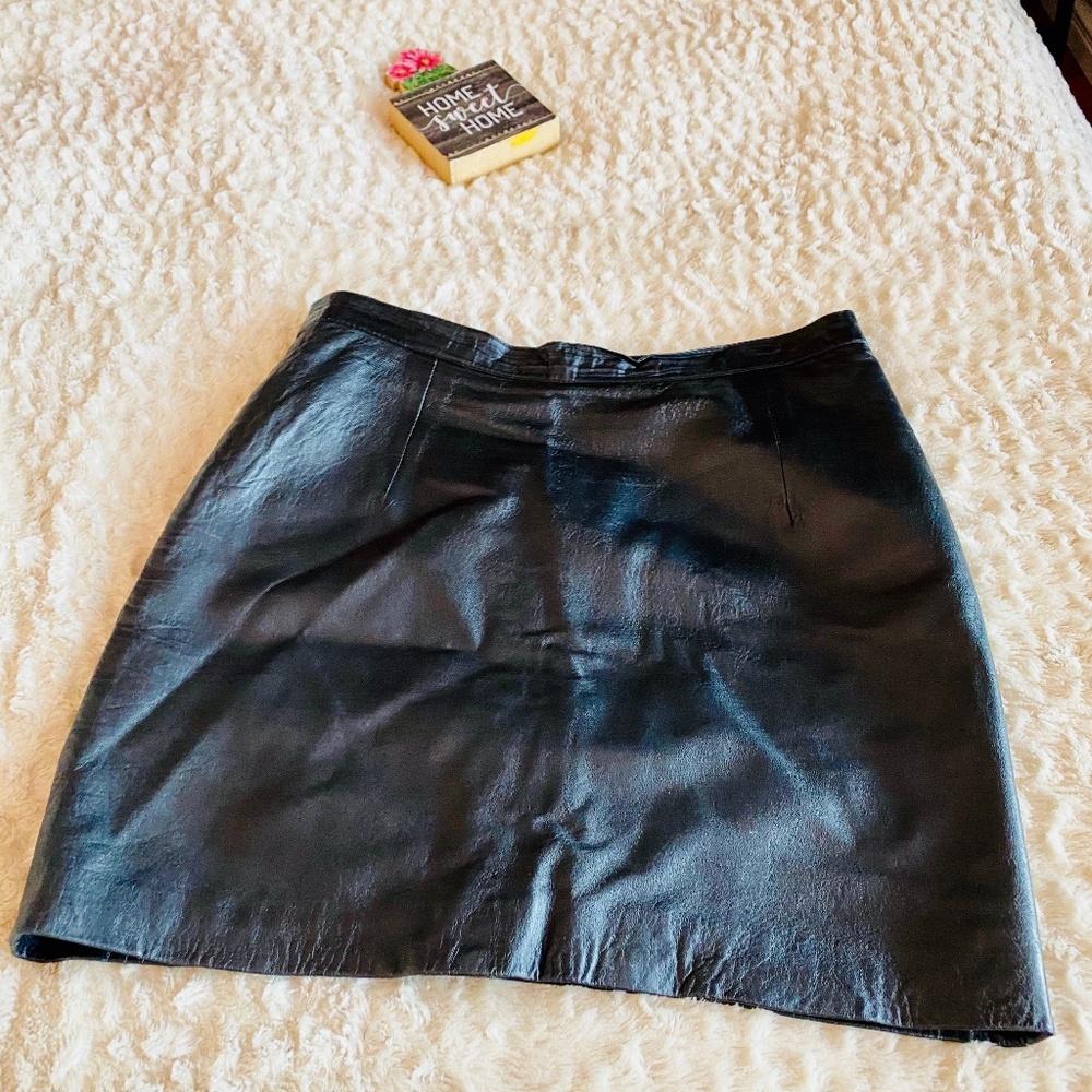 Vanity~ Womens Black Skirt ~ 100% Leather